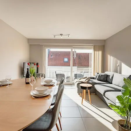 Zandloper With Balcony By Interhome Bredene